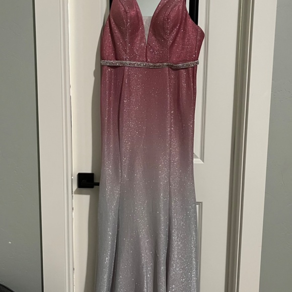 Prom dress pink to silver ombre - Picture 4 of 5